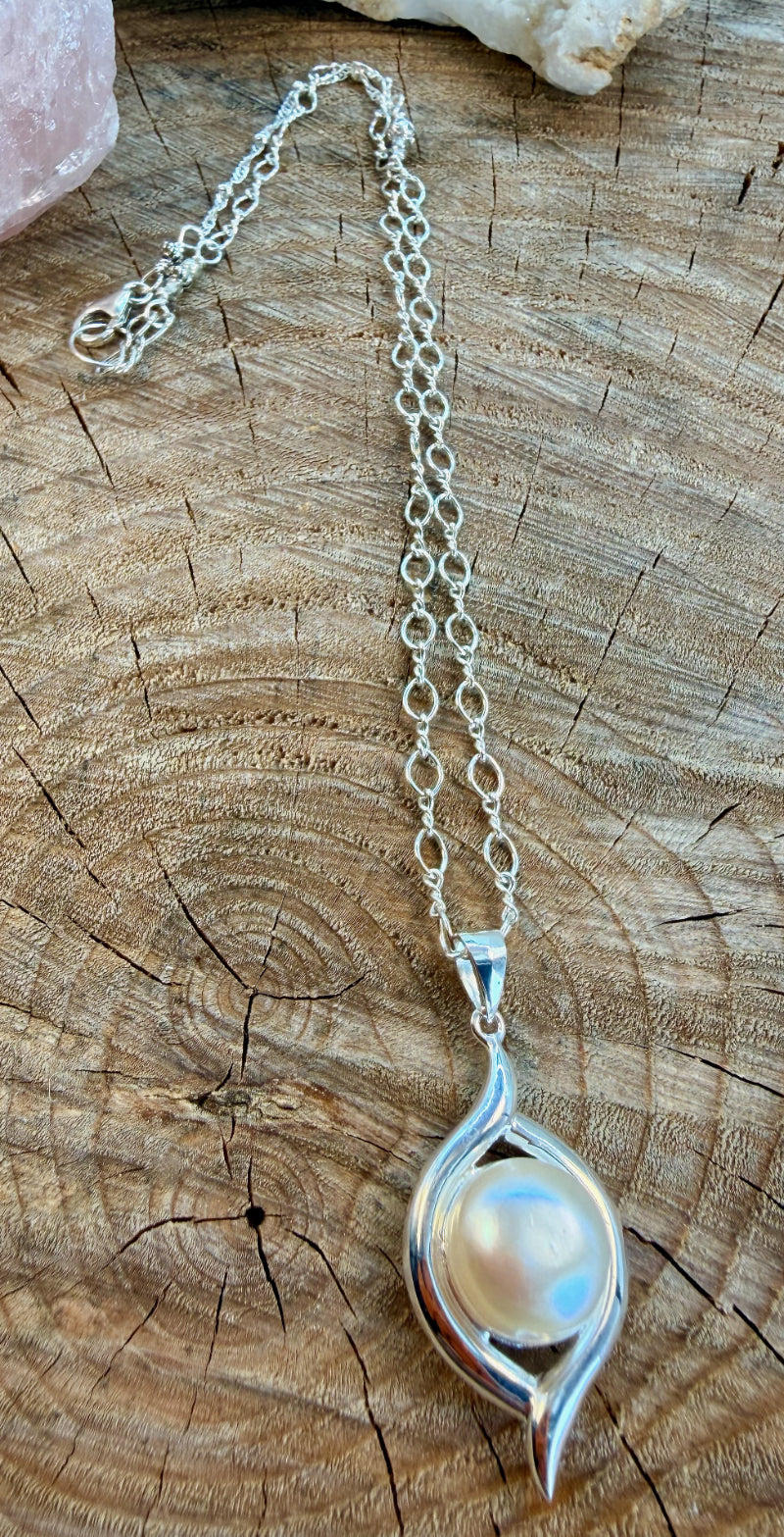The Sweet Simple Pearl