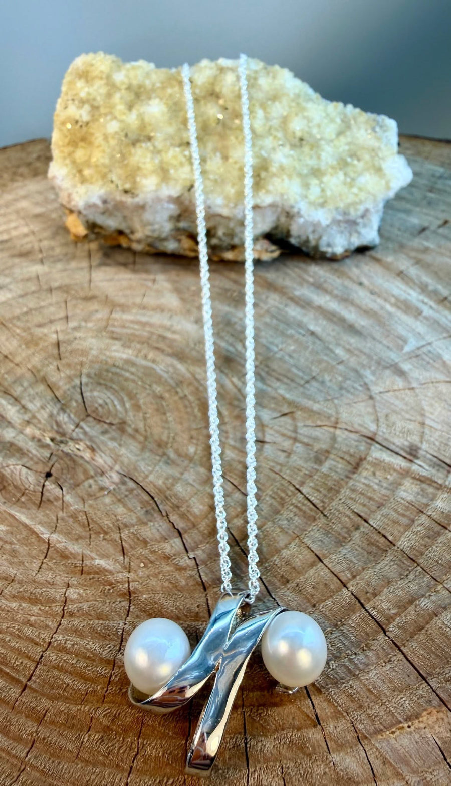 The Modern Pearl Necklace