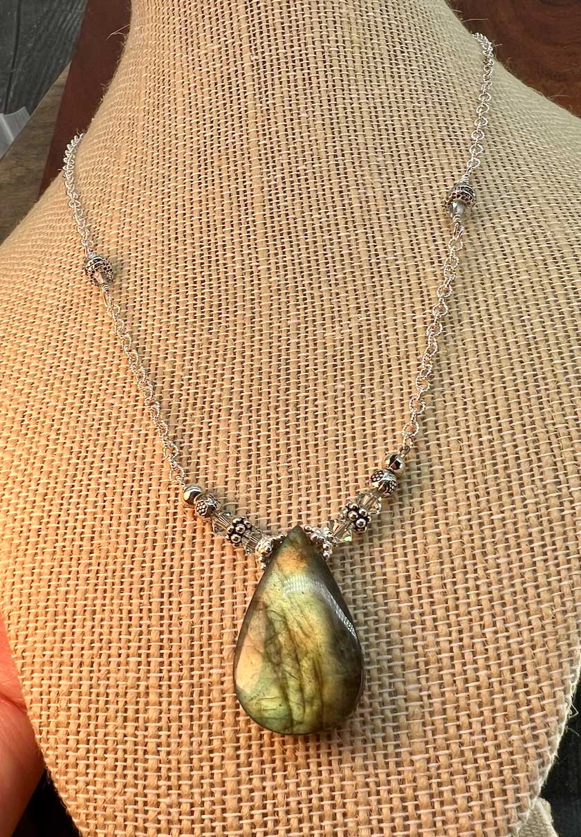 Simply Labradorite Necklace