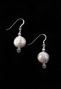 Class Act Earrings Image