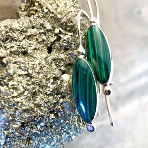 Simple Malachite Earring