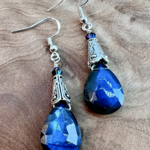 The Blue Labradorite Earring